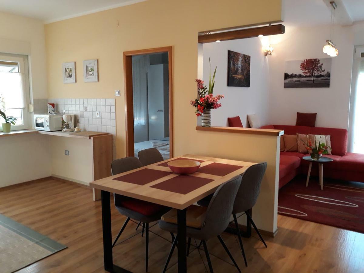 Apartment Matea Ровінь Екстер'єр фото