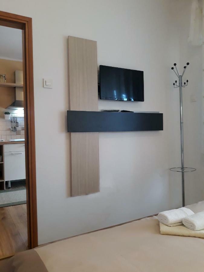 Apartment Matea Ровінь Екстер'єр фото
